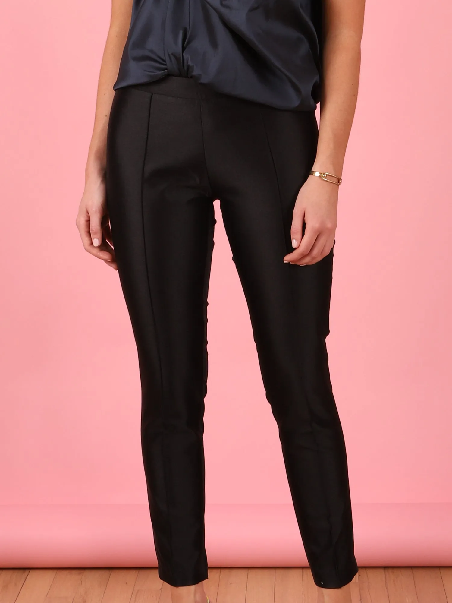 1/2 & 1/2 Pant in Black