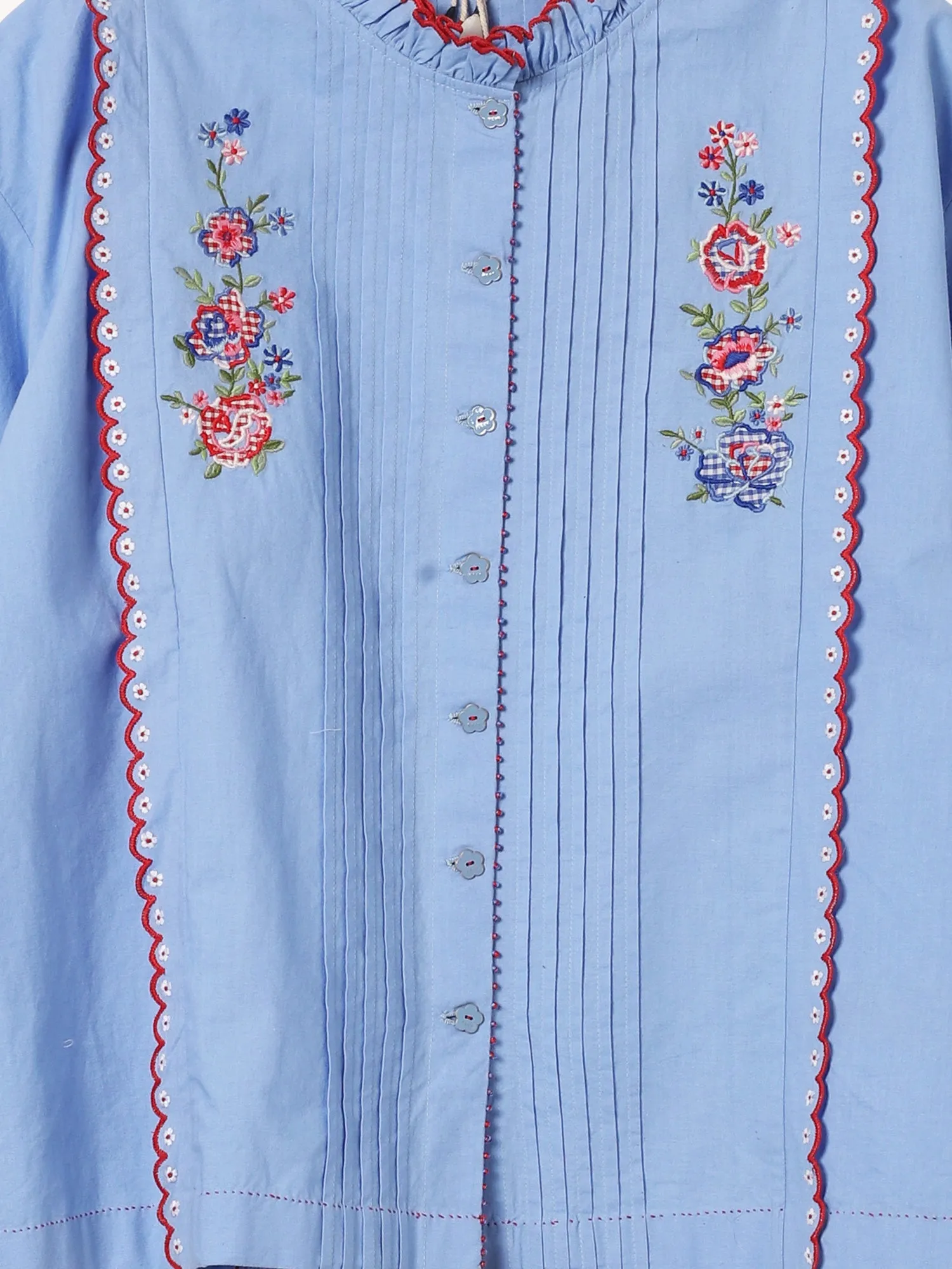 BLUE TOP WITH FLORAL EMBROIDERY