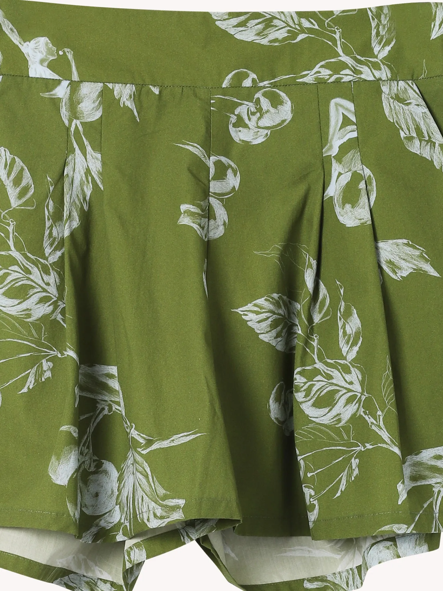 bow skirt