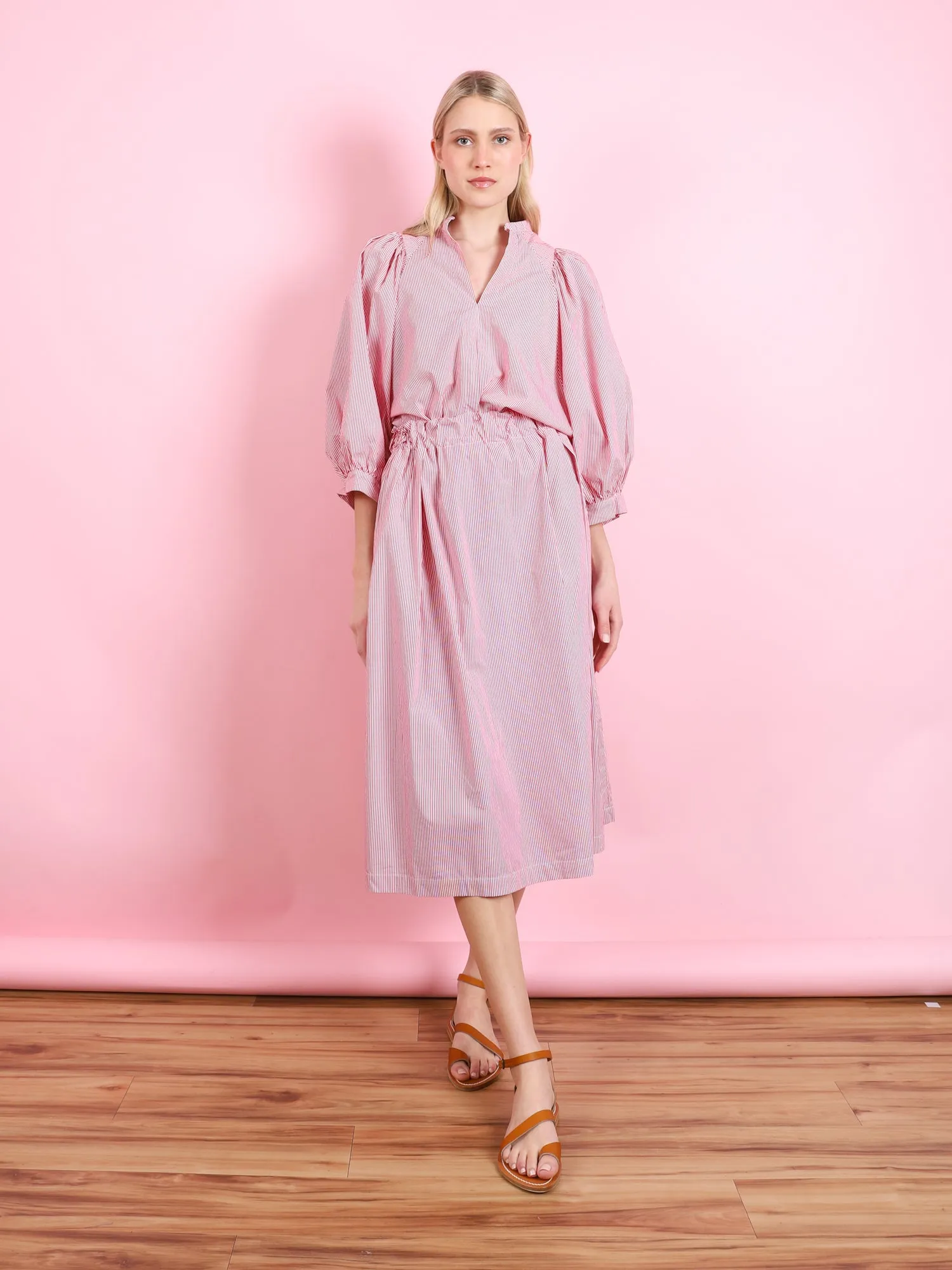 ELASTIC WAIST KNEE LENGTH SKIRT