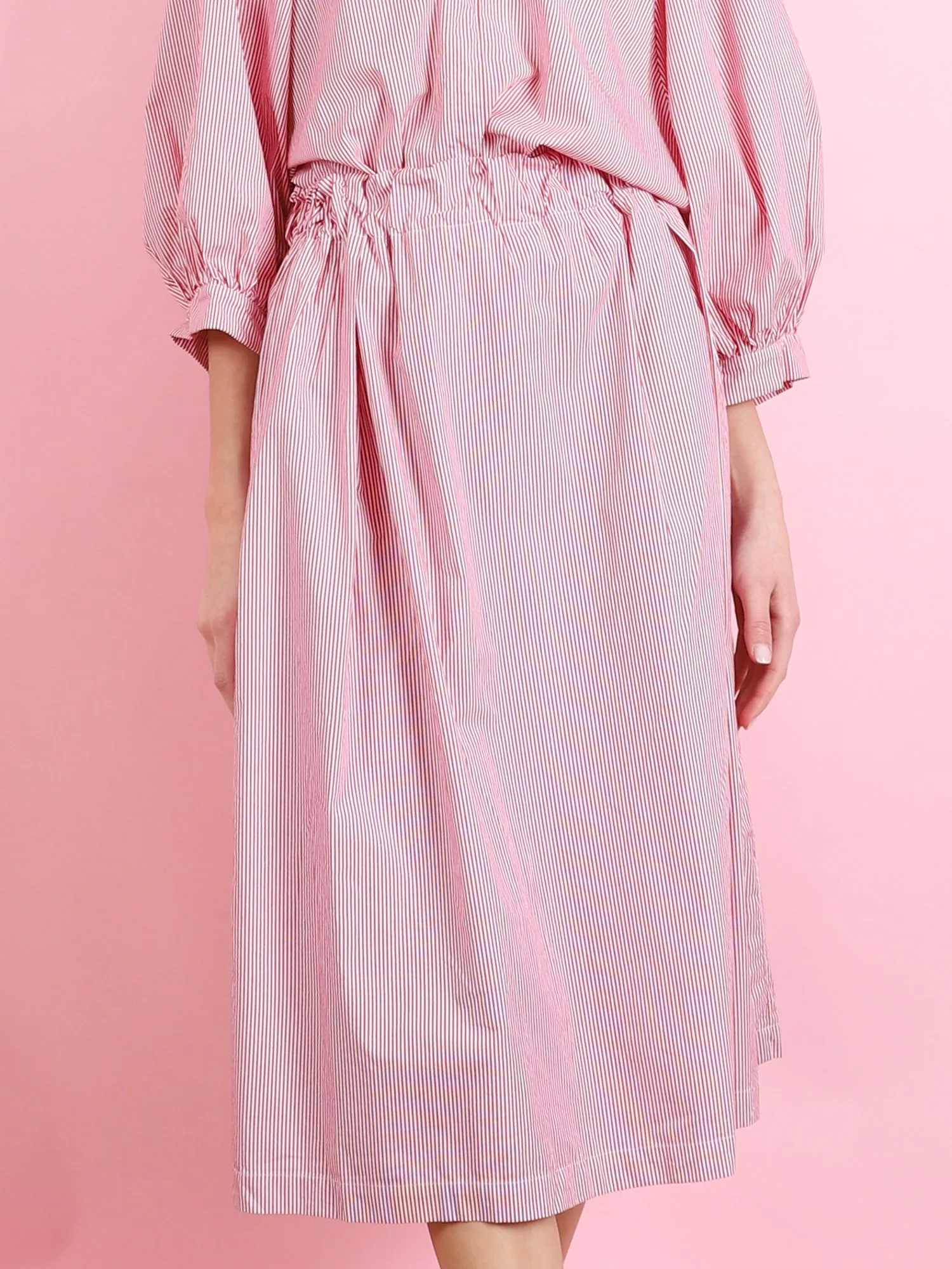 ELASTIC WAIST KNEE LENGTH SKIRT