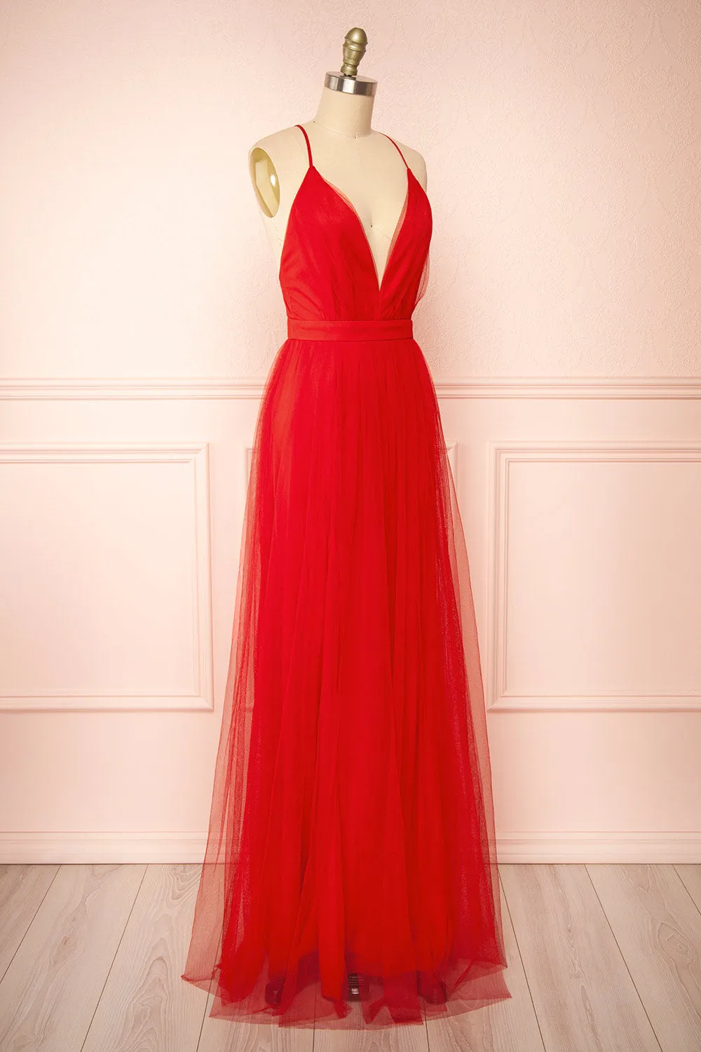 Ilaria Red | Tulle Gown w/ Plunging Neckline