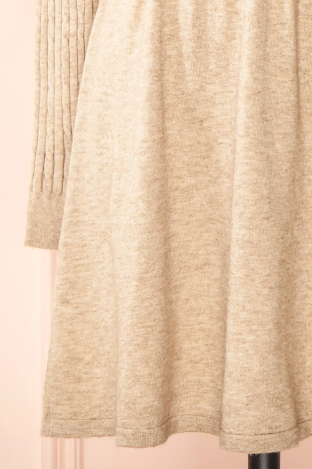 Pertina | Short Beige Knit Dress w/ Long Sleeves