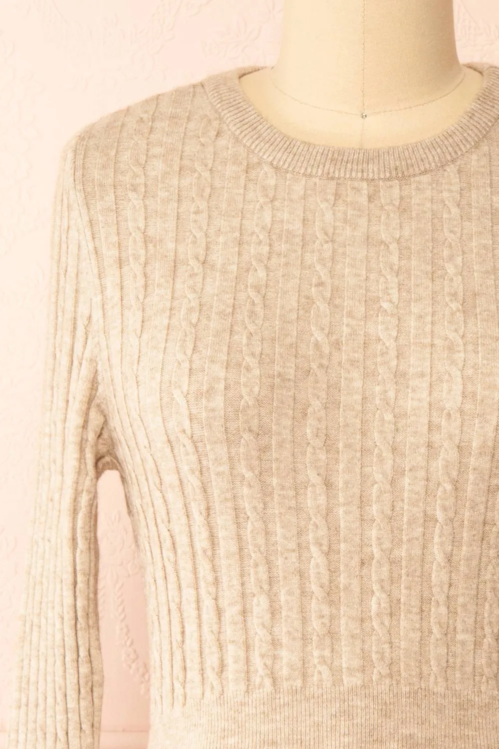 Pertina | Short Beige Knit Dress w/ Long Sleeves