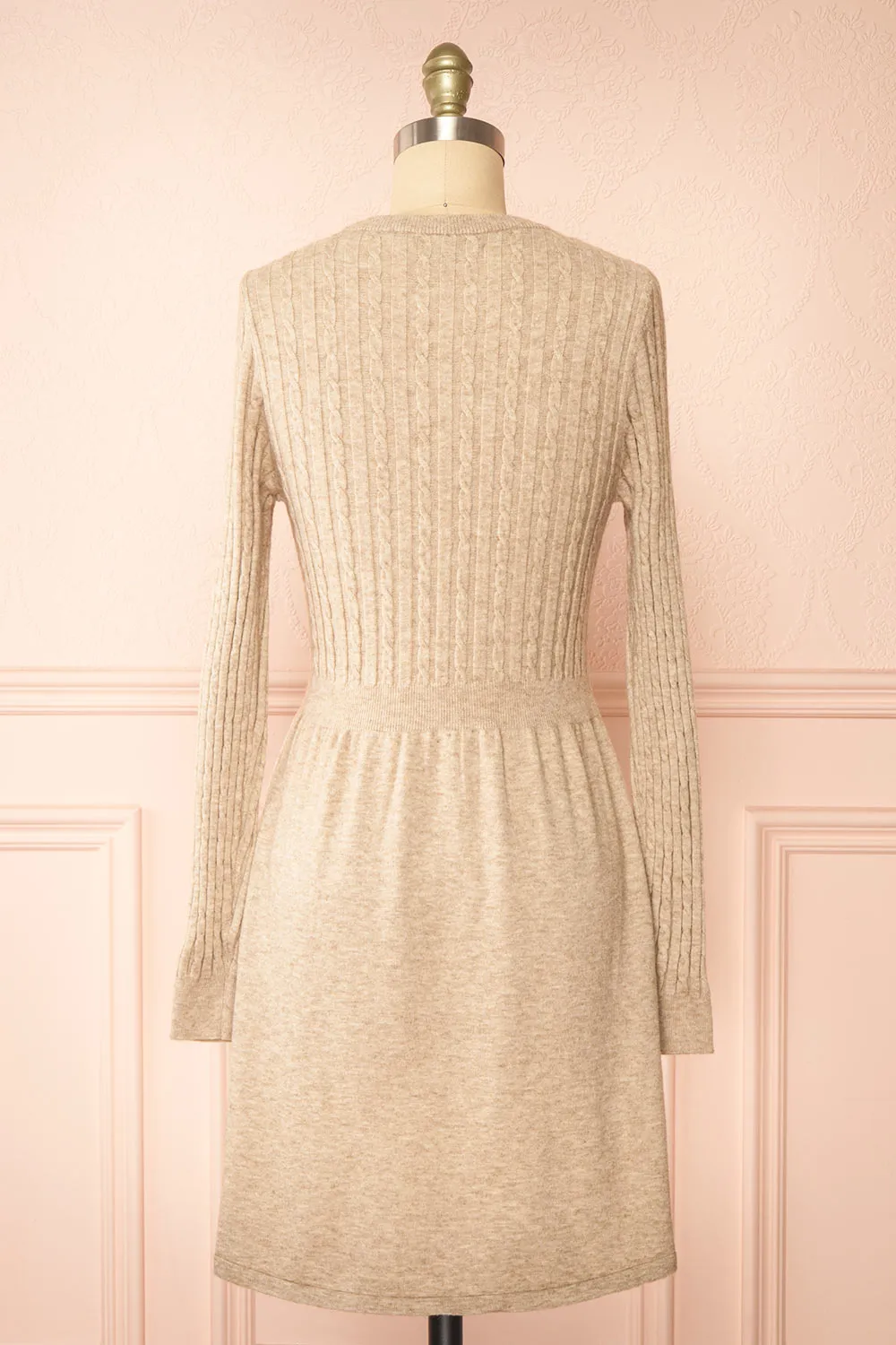Pertina | Short Beige Knit Dress w/ Long Sleeves