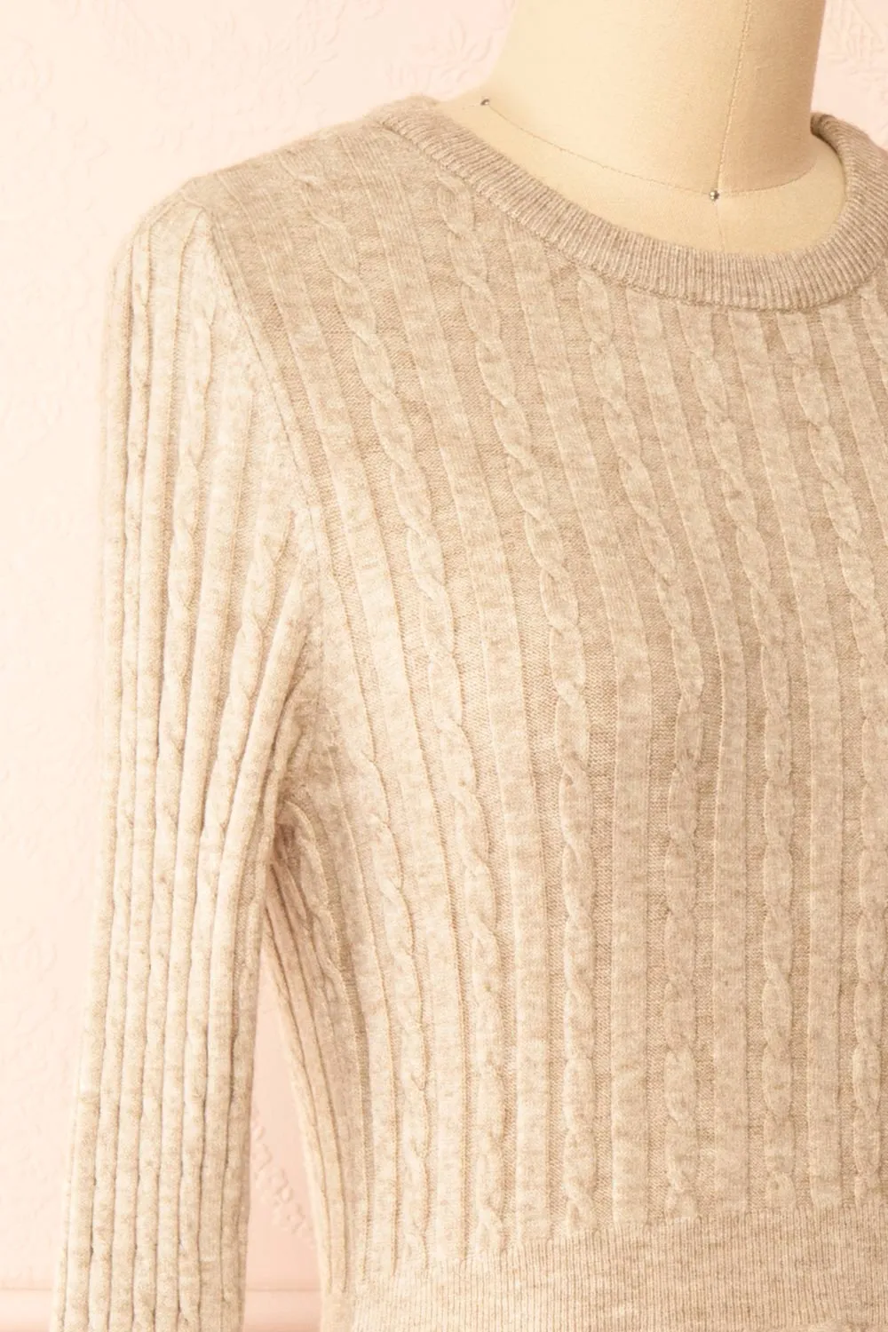 Pertina | Short Beige Knit Dress w/ Long Sleeves