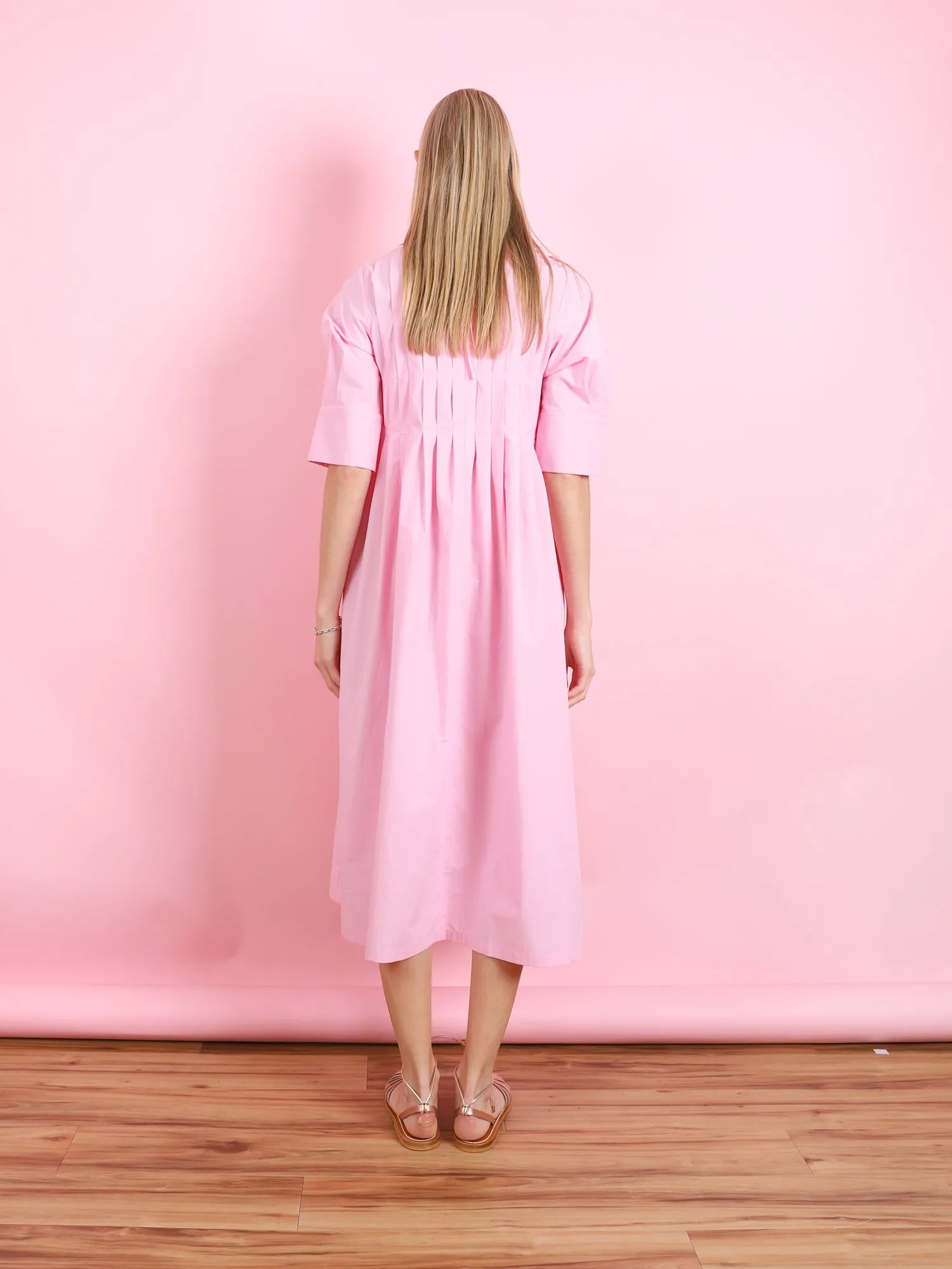 PLEATED SHORT SLEEVE DRESS