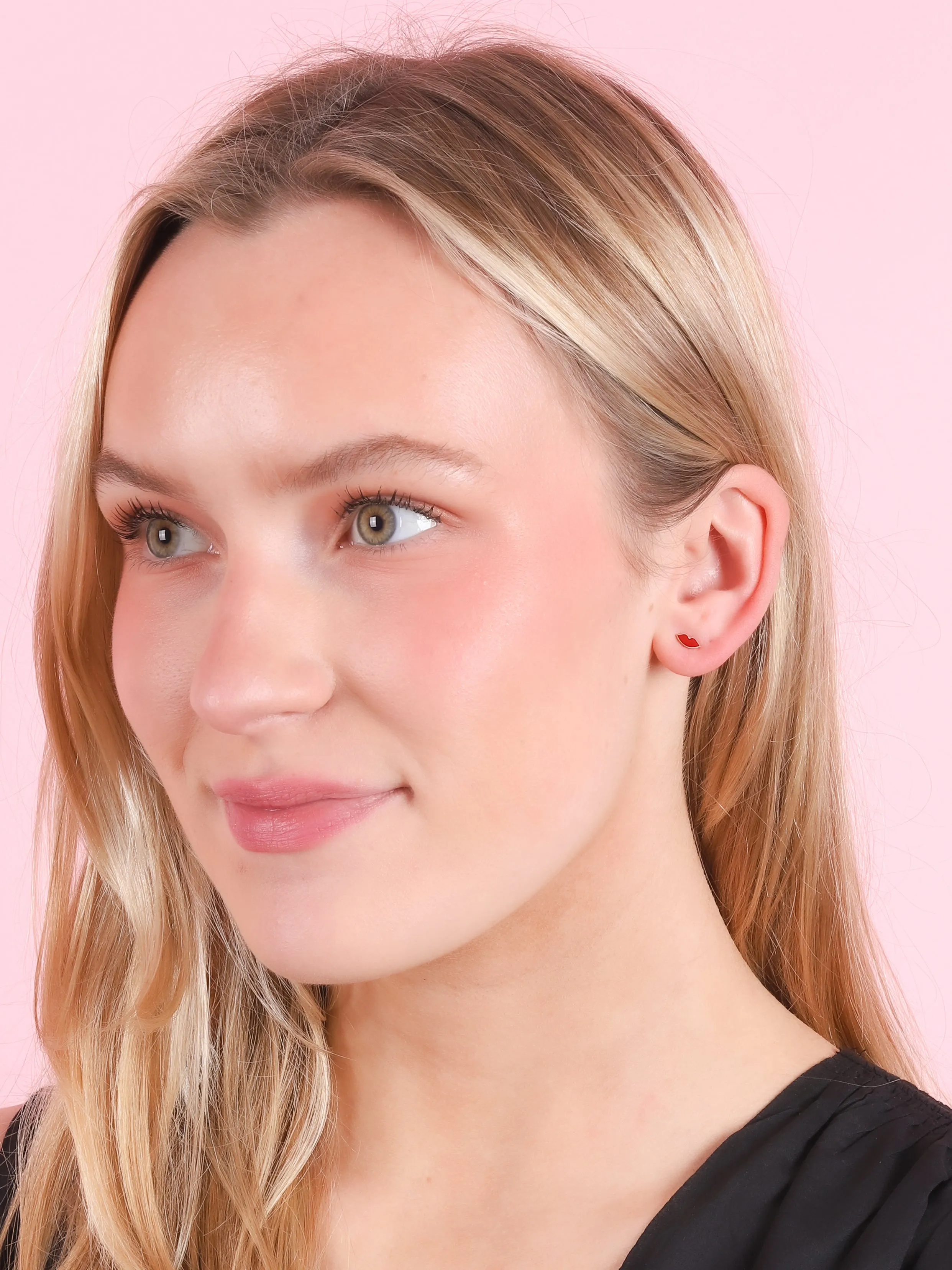 Red Kiss Enamel Stud Earrings