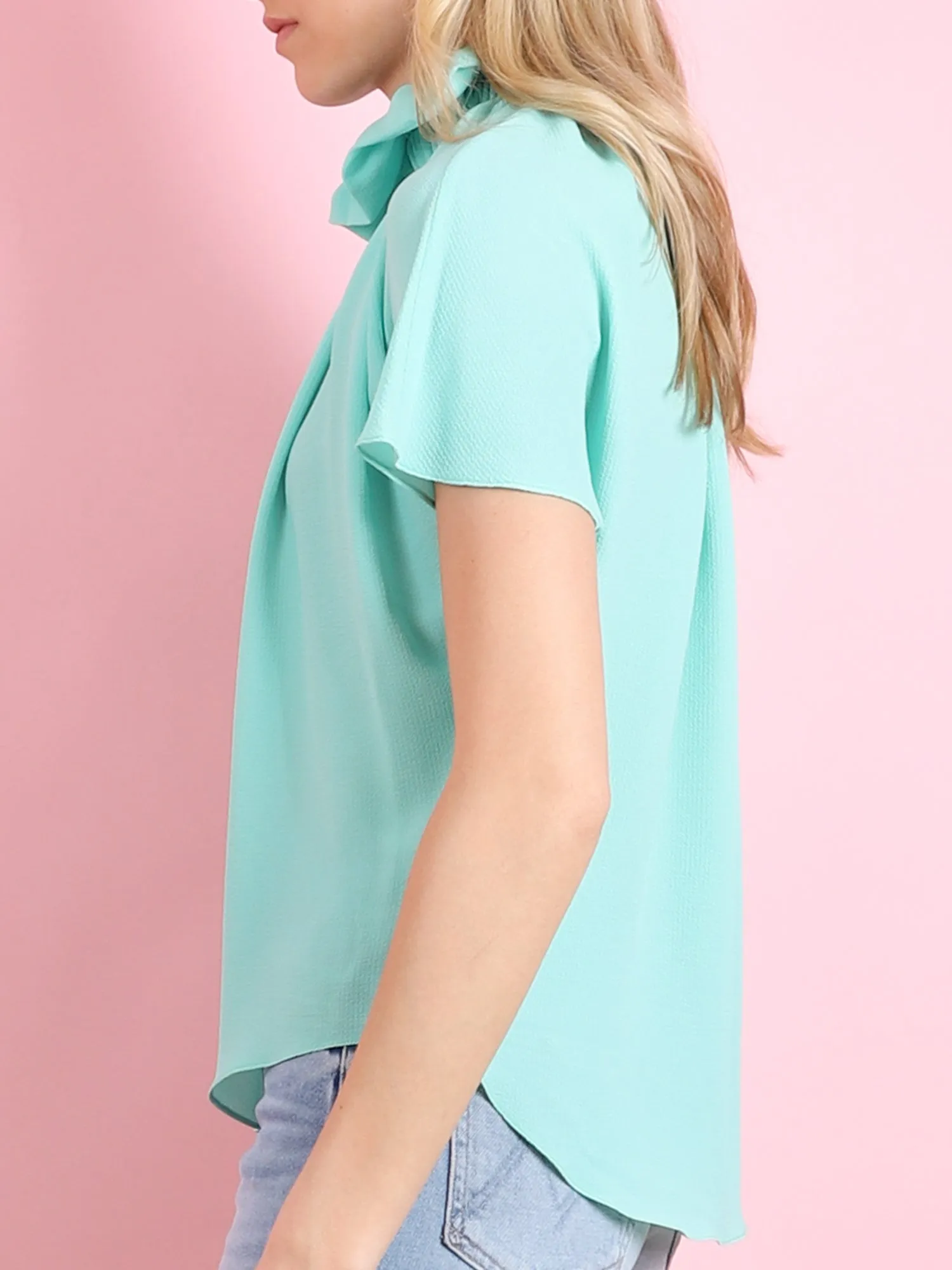 RUFFLED NECK BLOUSE