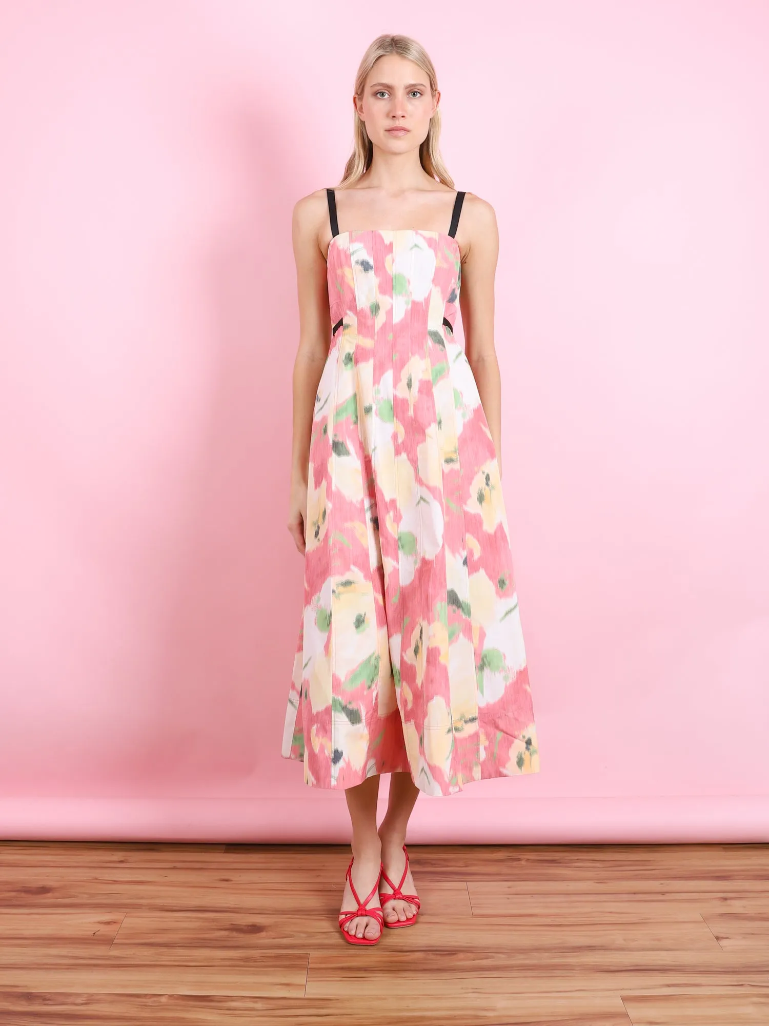 Tavia Dress