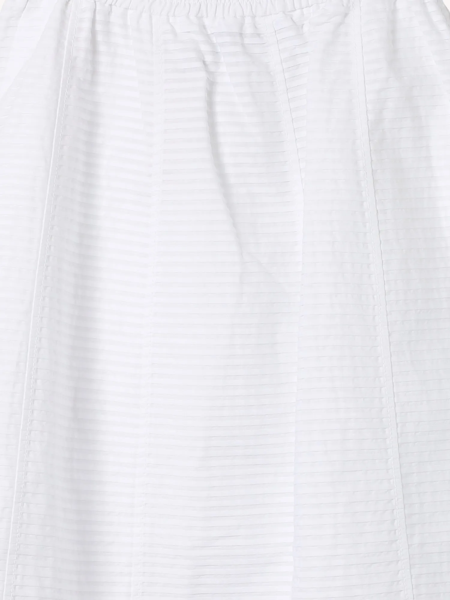 TEXTURED WHITE SKIRT
